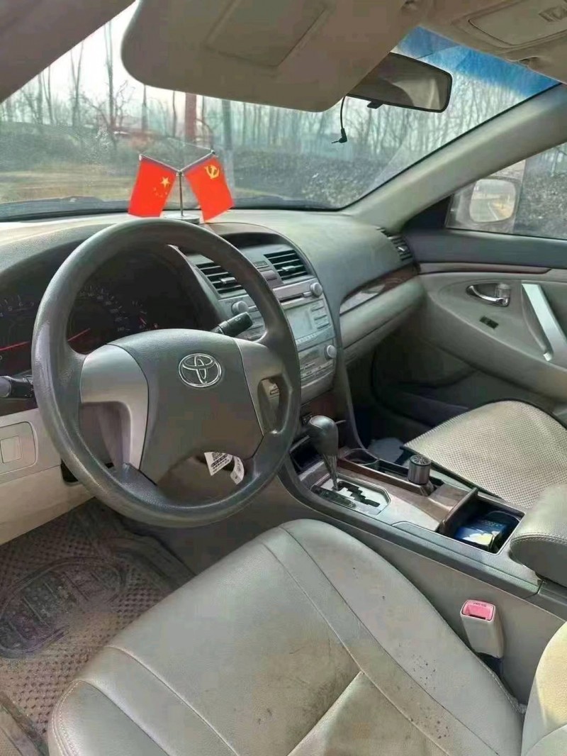 济南15年丰田凯美瑞8