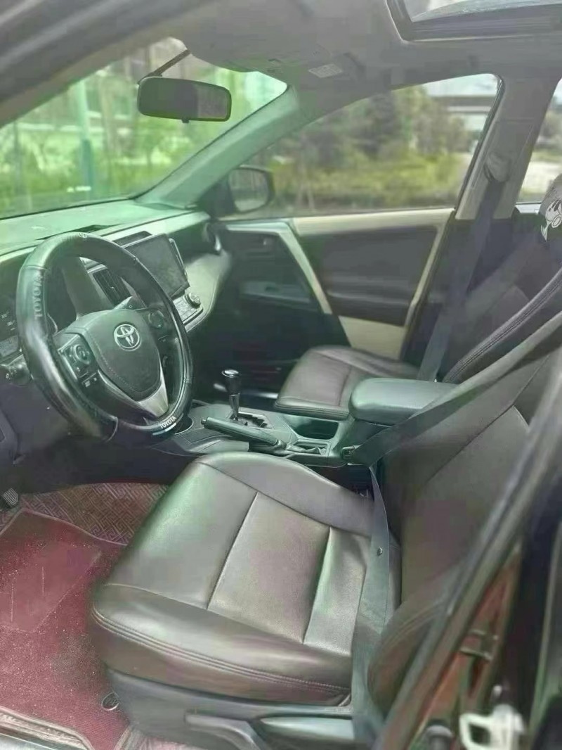 青岛15年丰田RAV44