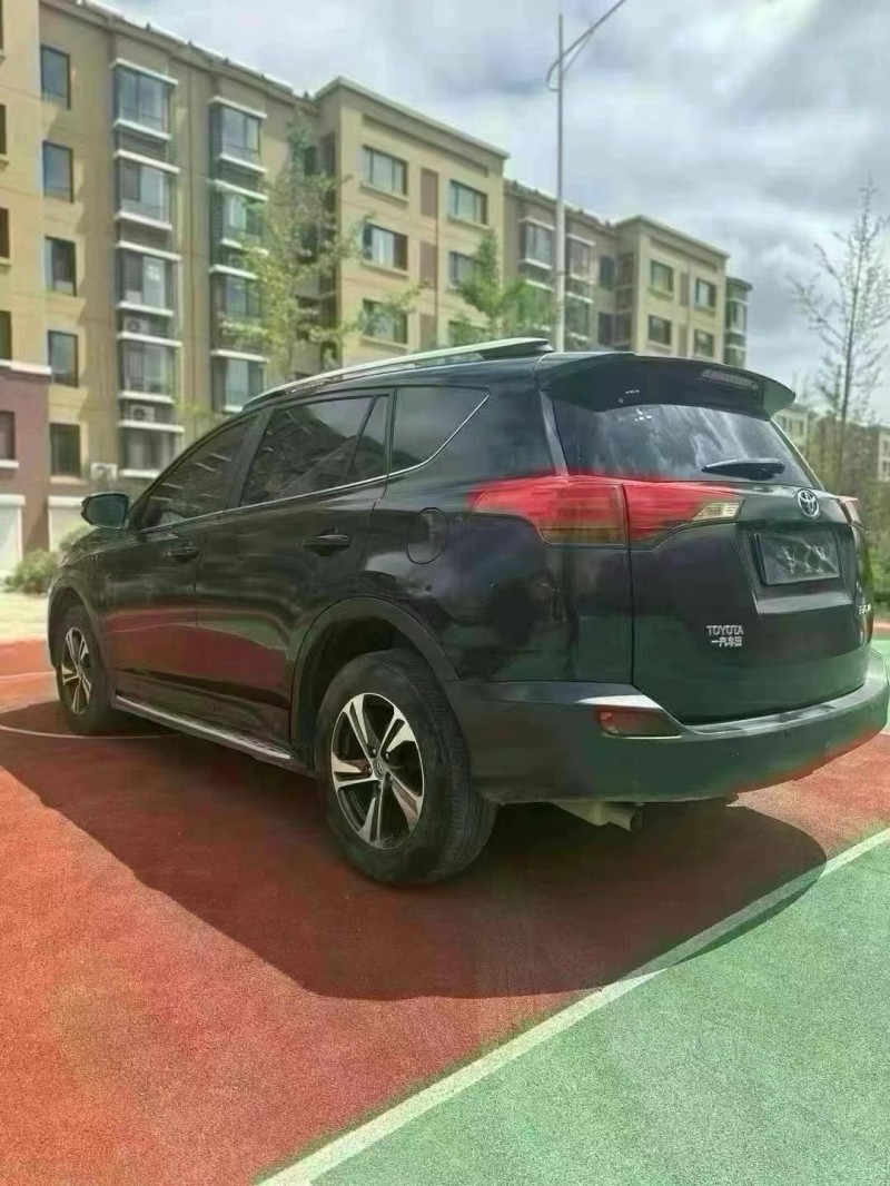 青岛15年丰田RAV48