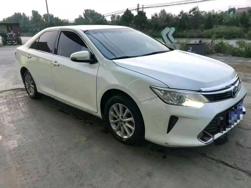 保定16年丰田凯美瑞3