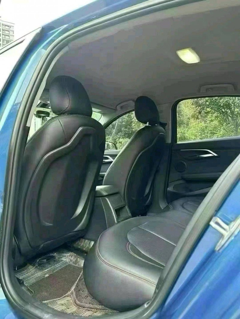 潍坊17年宝马1系4