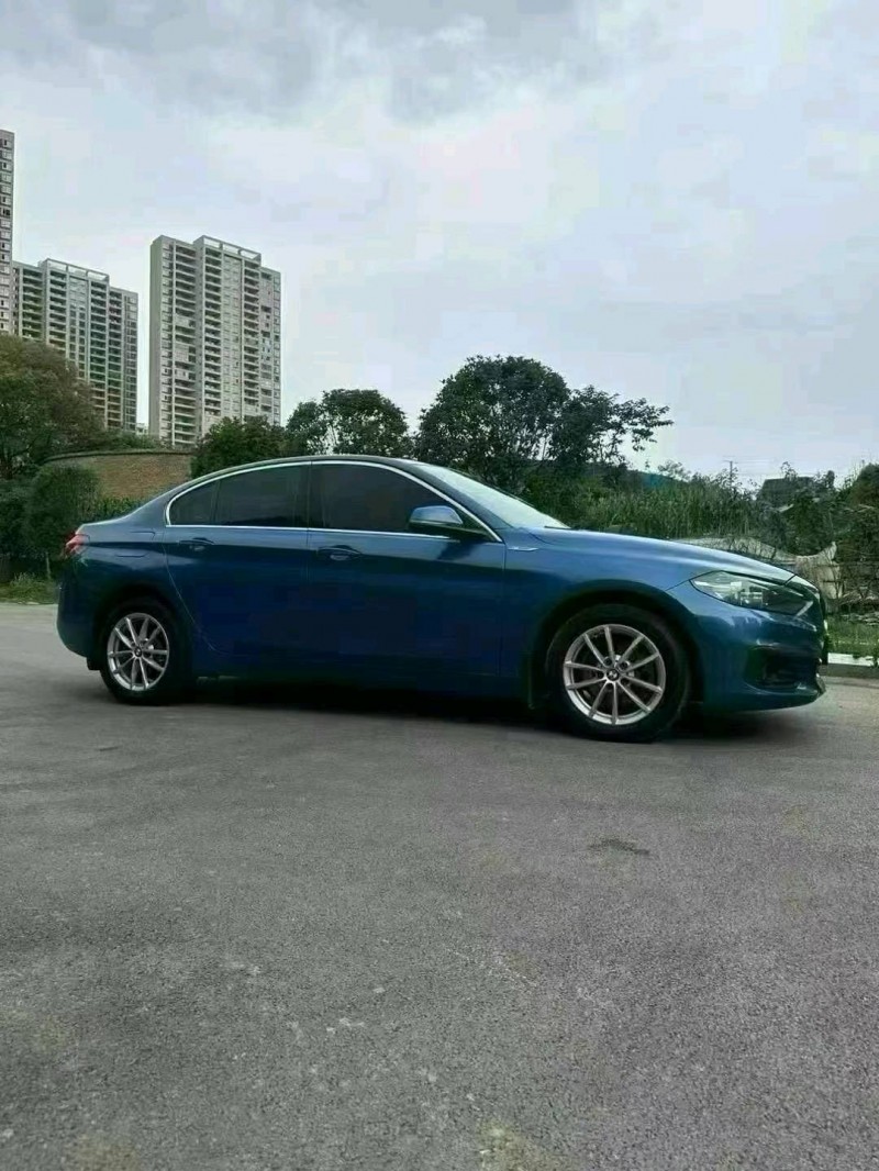 潍坊17年宝马1系5