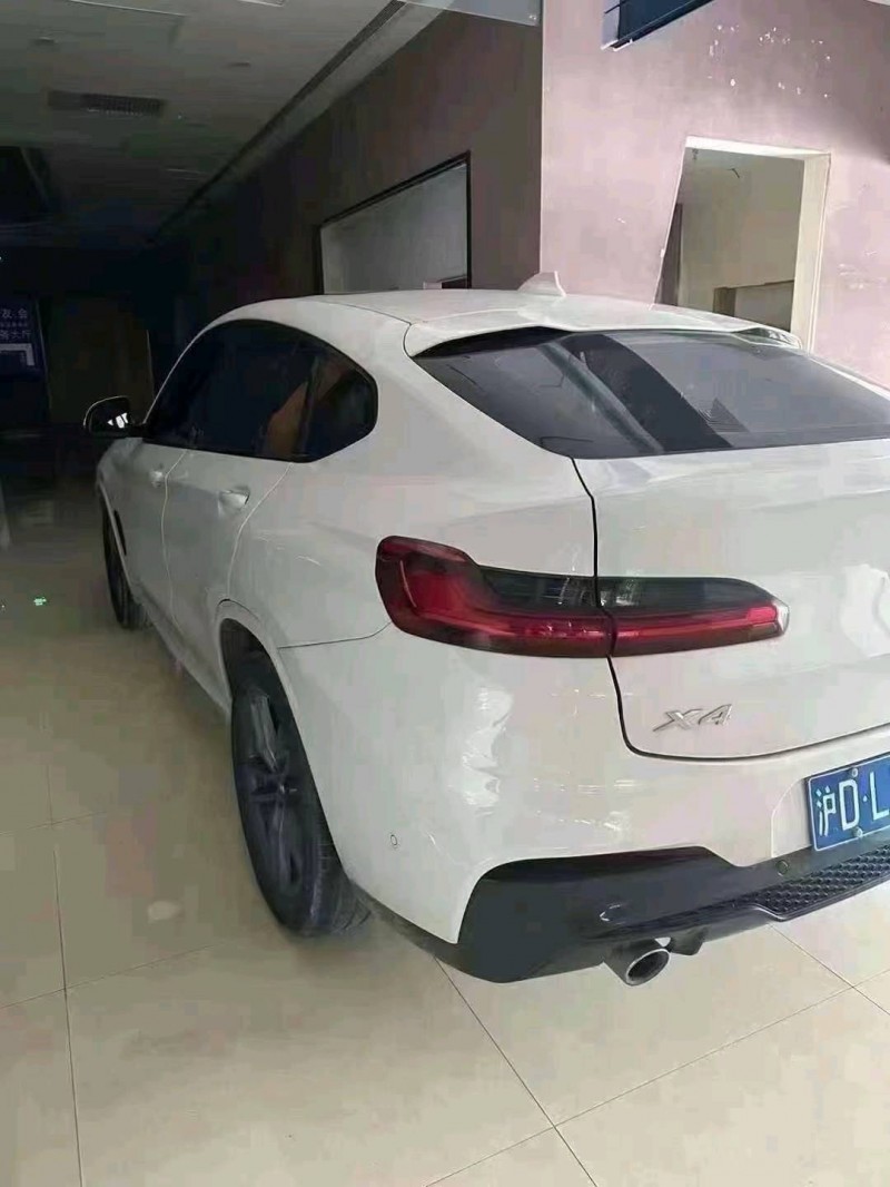 东营19年宝马X48
