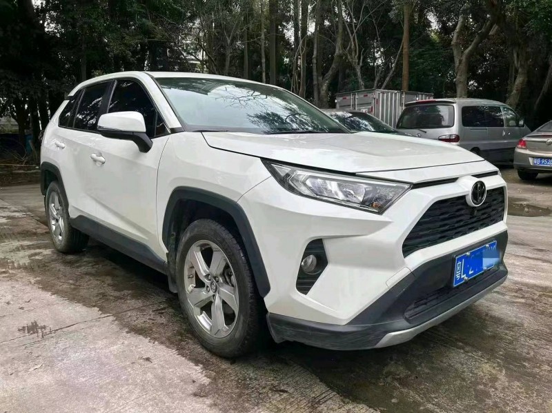 广州20年丰田RAV4荣放3