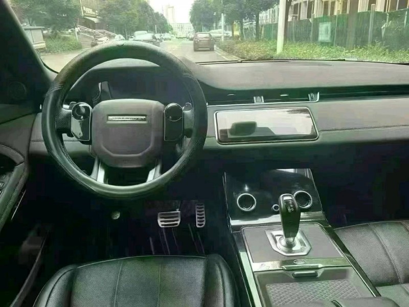 东营21年路虎极光6