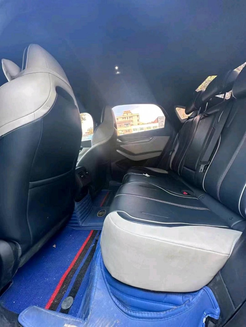 广州22年比亚迪秦4