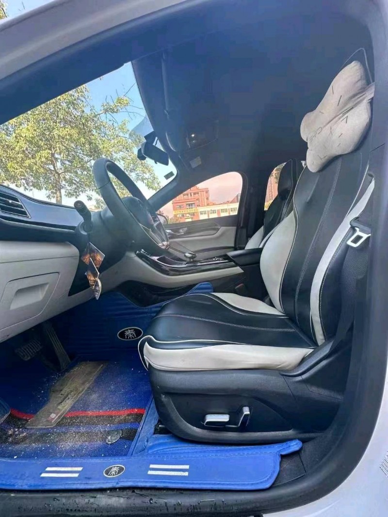 广州22年比亚迪秦6