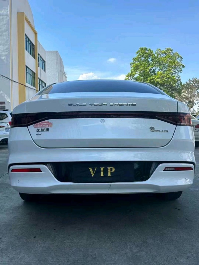 广州22年比亚迪秦9