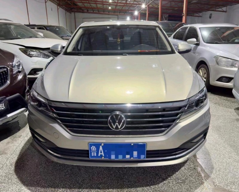 济南22年大众朗逸1