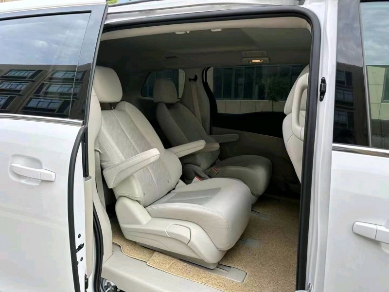 徐州23年别克GL84