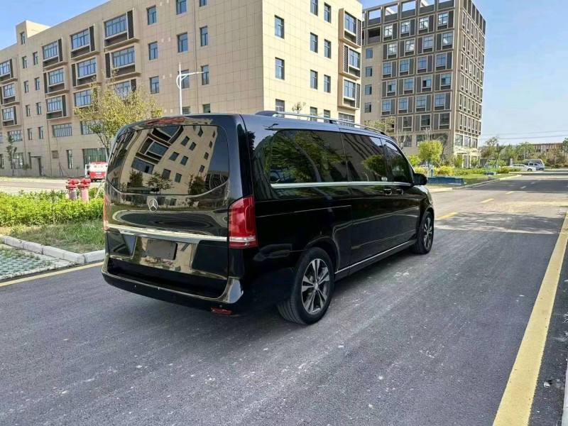 徐州17年奔驰V8