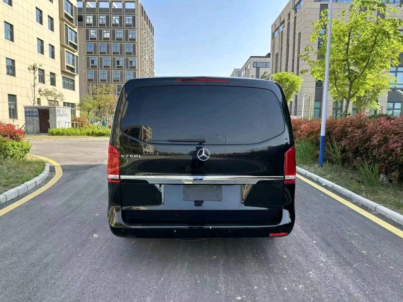 徐州17年奔驰V9
