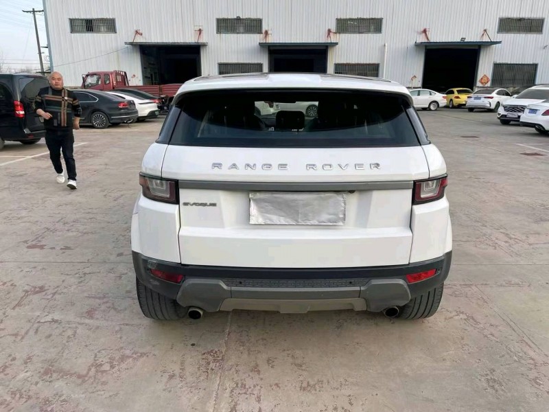 徐州18年路虎极光9