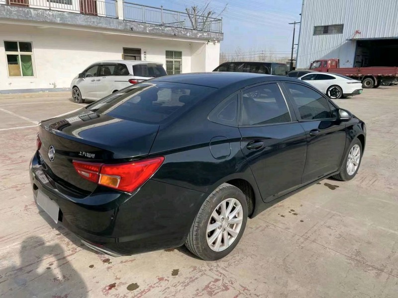 徐州17年别克威朗7