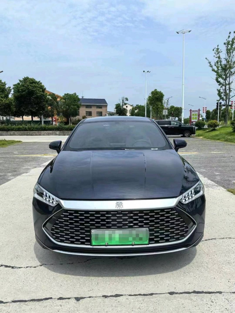 襄陽23年比亞迪秦1