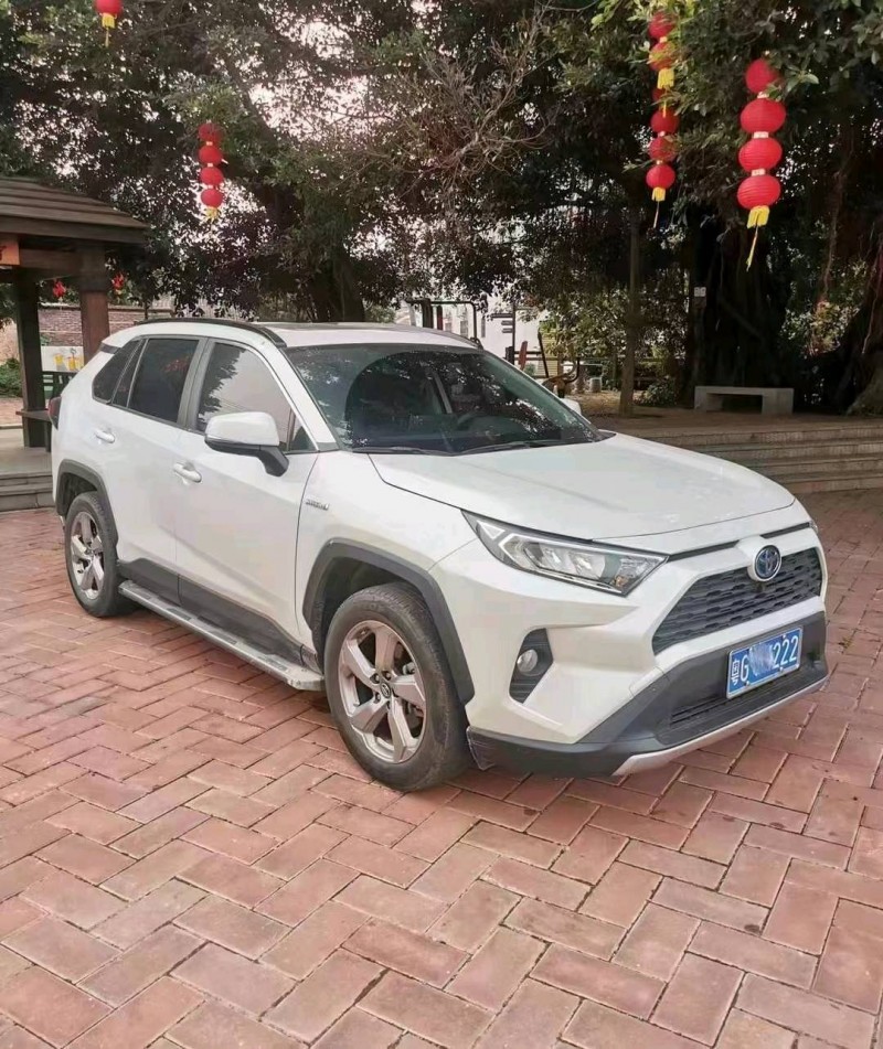 东莞22年丰田RAV46