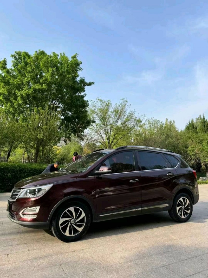 邢臺17年寶駿5602