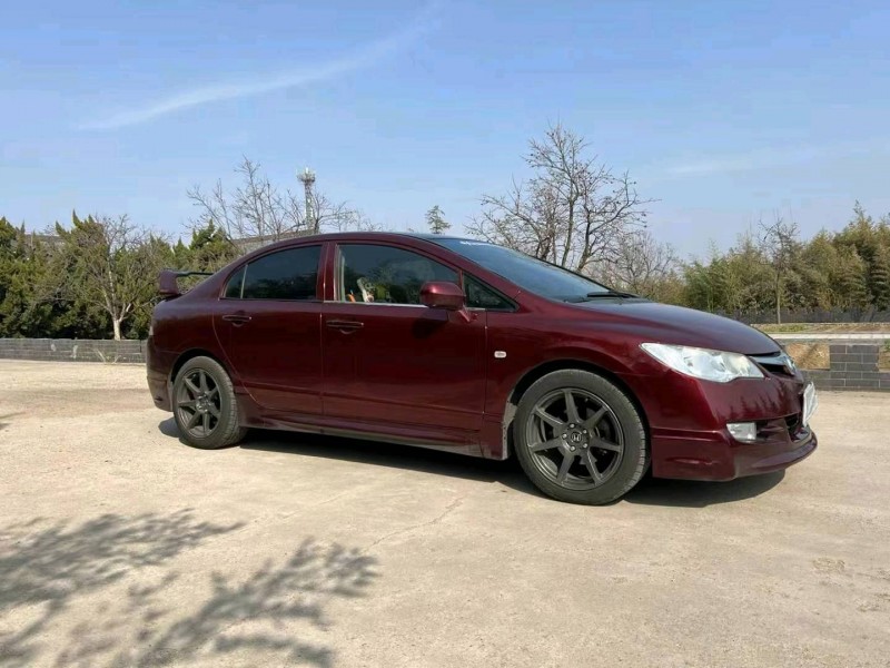 青岛14年本田思域3