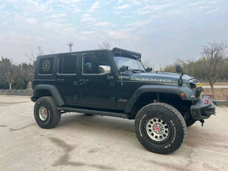 青岛10年Jeep牧马人2