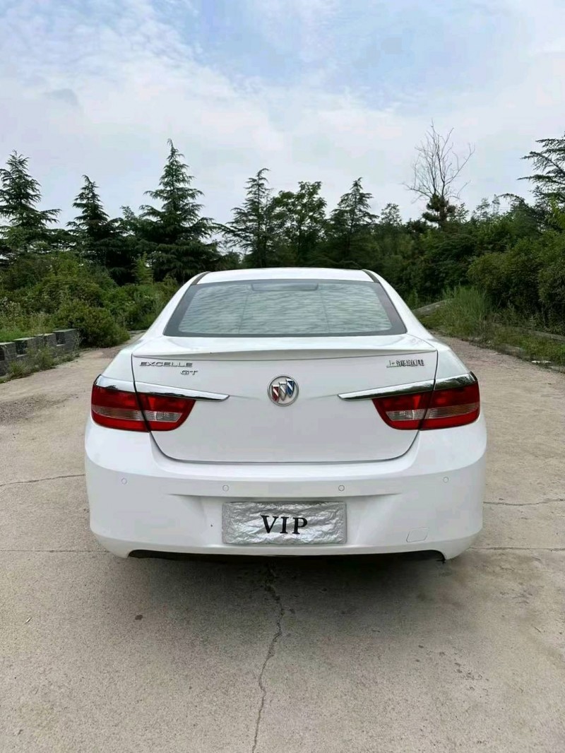 青岛14年别克英朗9