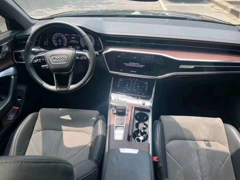 保定23年奥迪A6L9