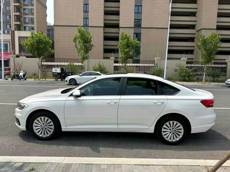 保定21年大众朗逸4