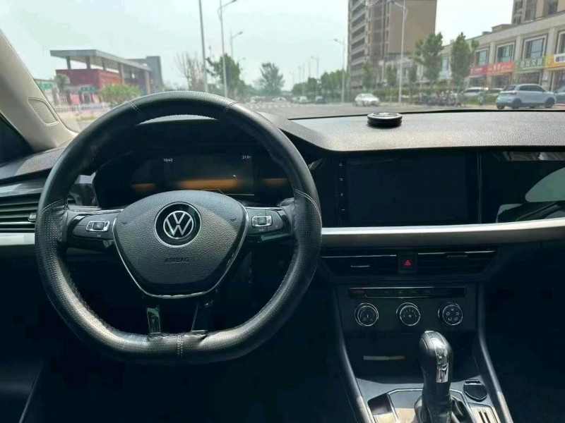 保定21年大众朗逸5