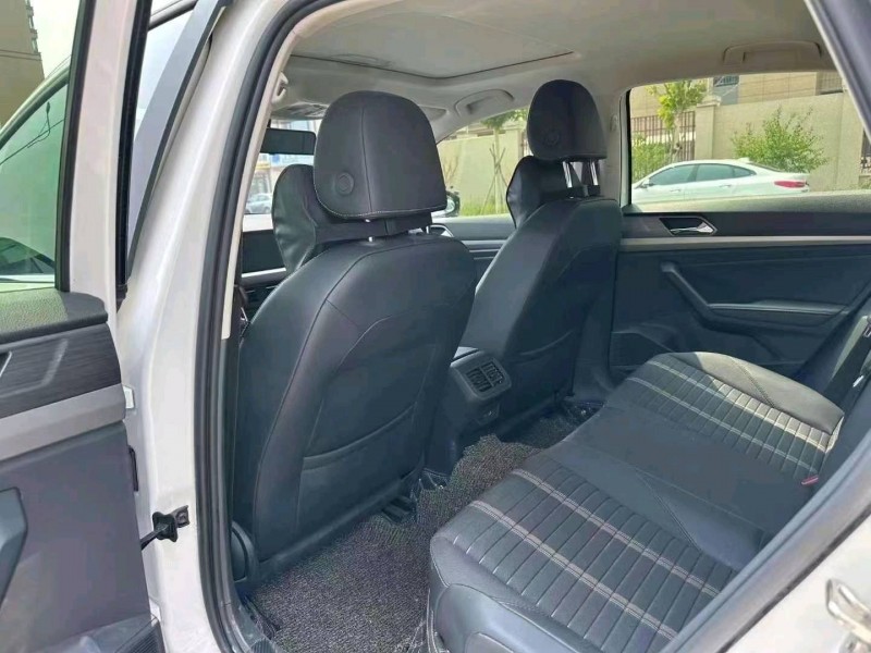 保定21年大众朗逸6