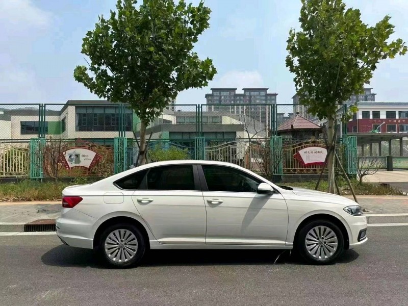 保定21年大众朗逸9