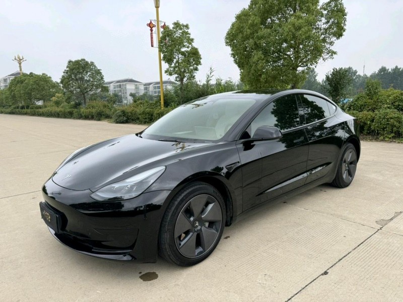 鹽城23年特斯拉MODEL 32