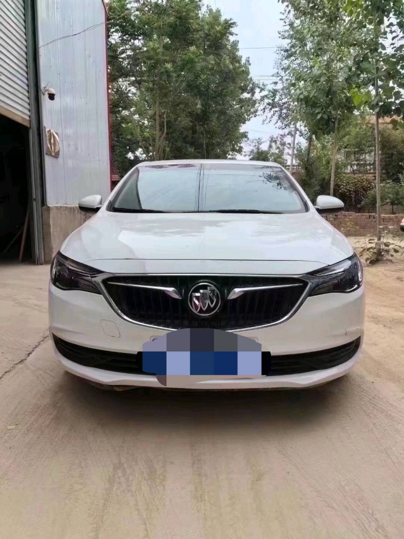 菏泽19年别克英朗1