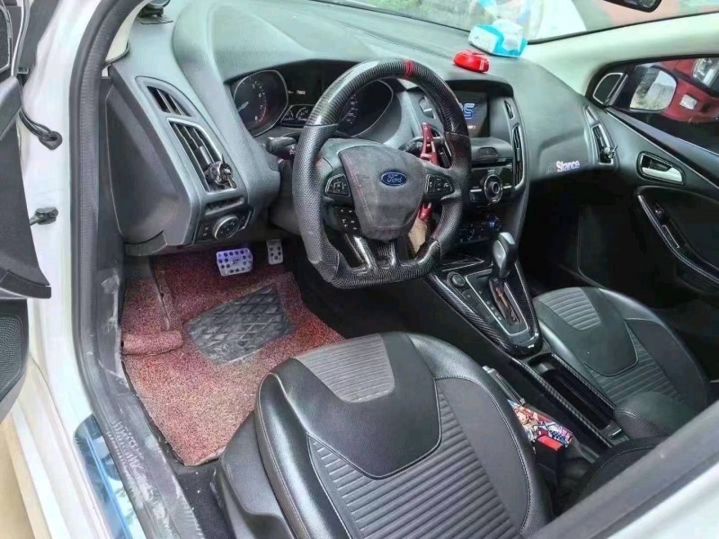 菏泽17年福特福克斯7