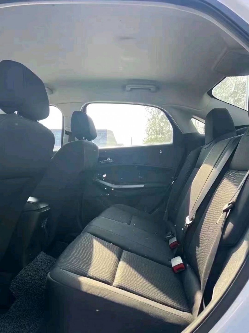 菏泽20年福特福睿斯9