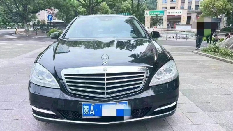 湖州12年奔馳S1