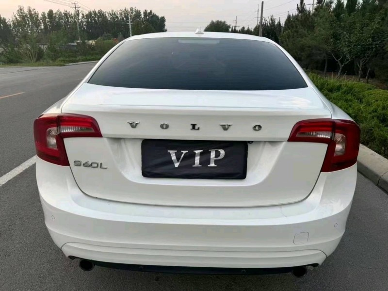 烟台17年沃尔沃S60L5