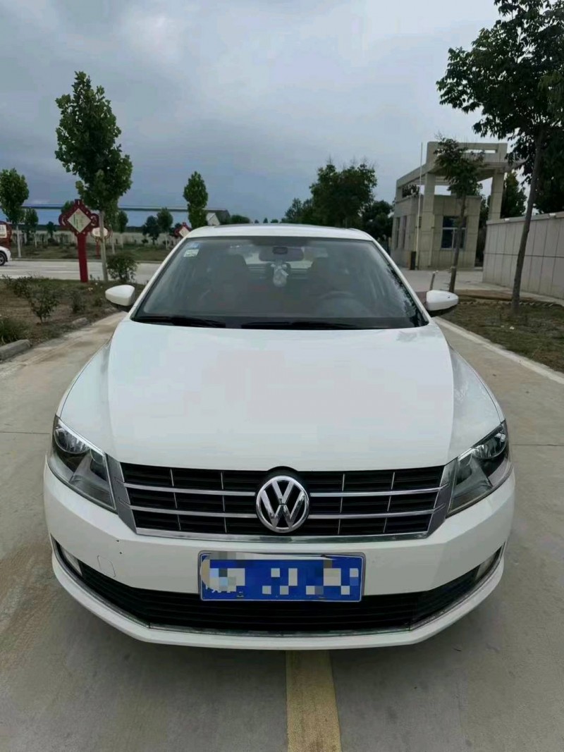 济南14年大众朗行1