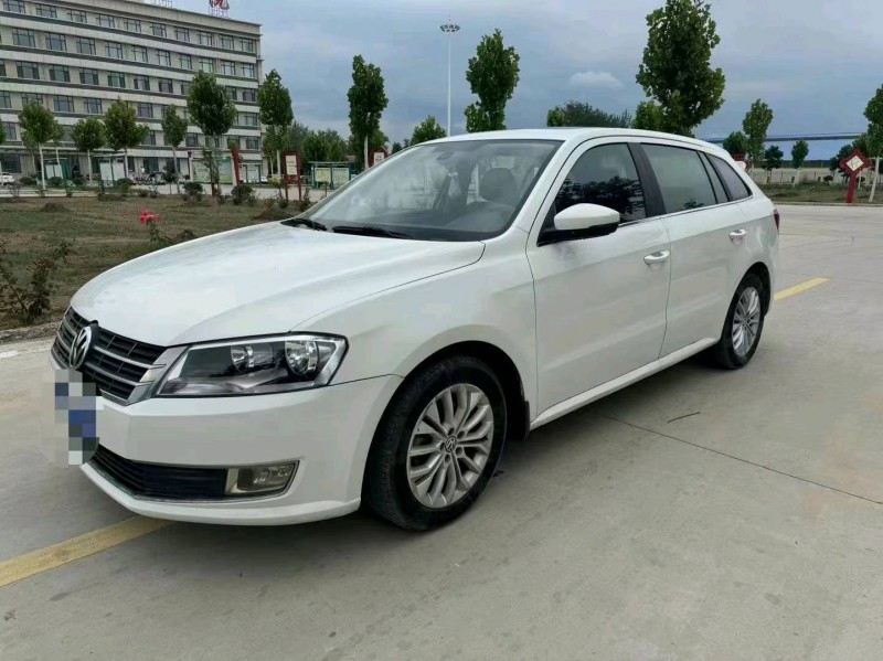 济南14年大众朗行2