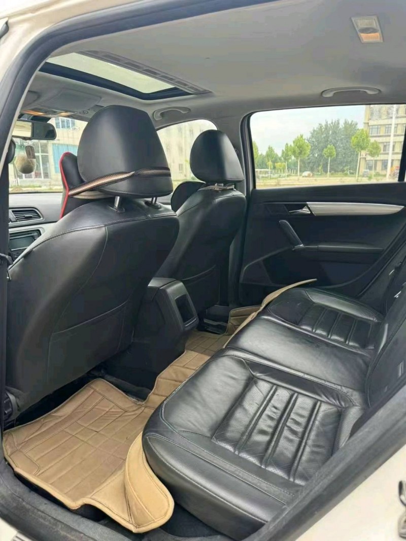 济南14年大众朗行5