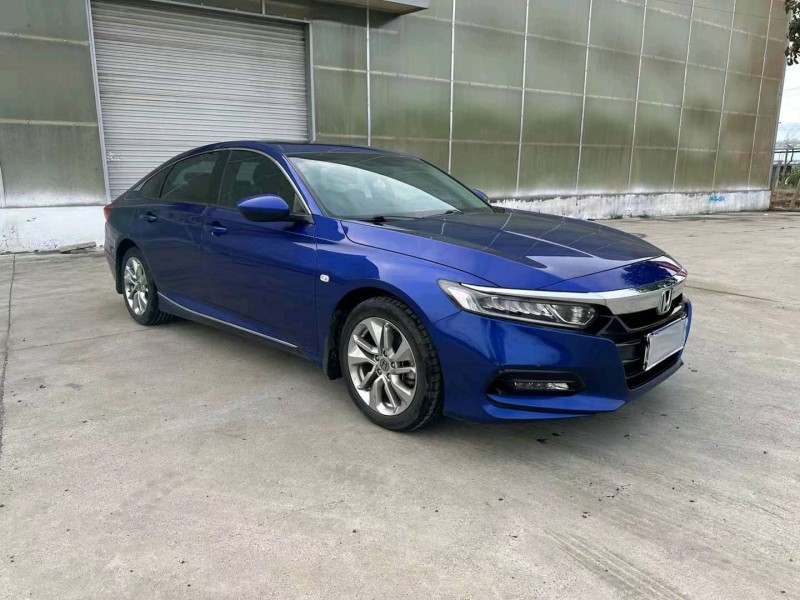 徐州19年本田雅阁3