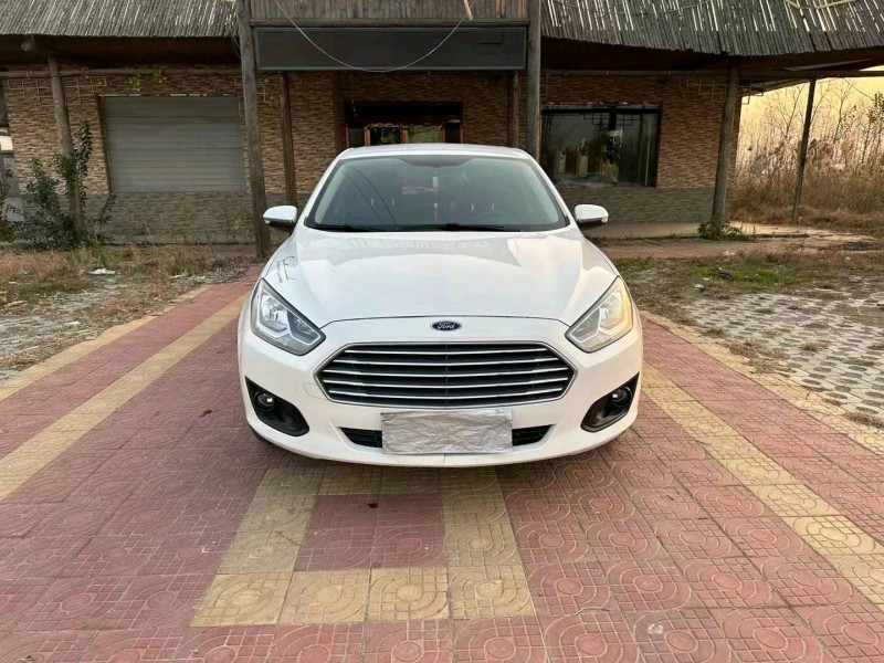 徐州16年福特福睿斯1