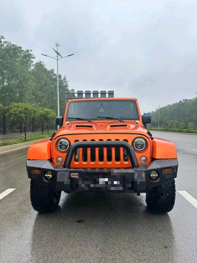 枣庄15年Jeep牧马人1