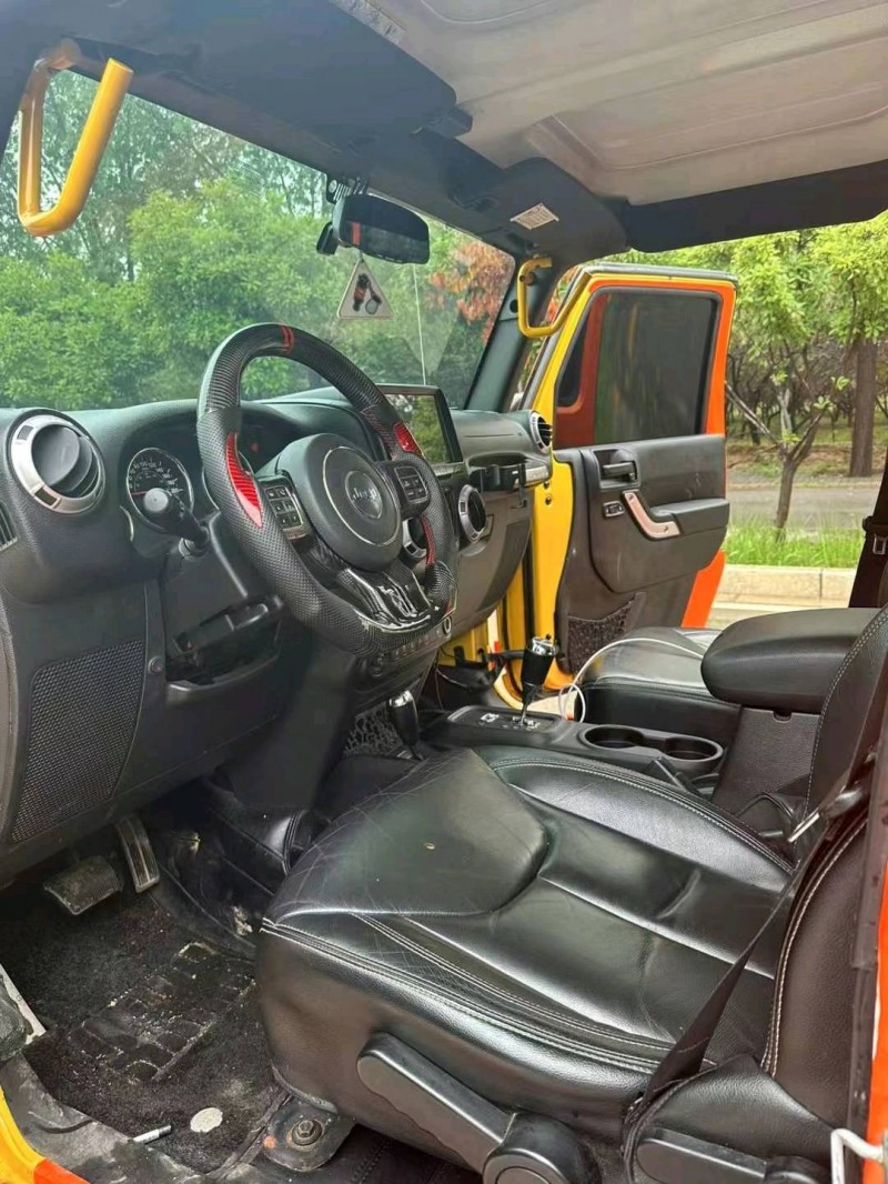 枣庄15年Jeep牧马人6