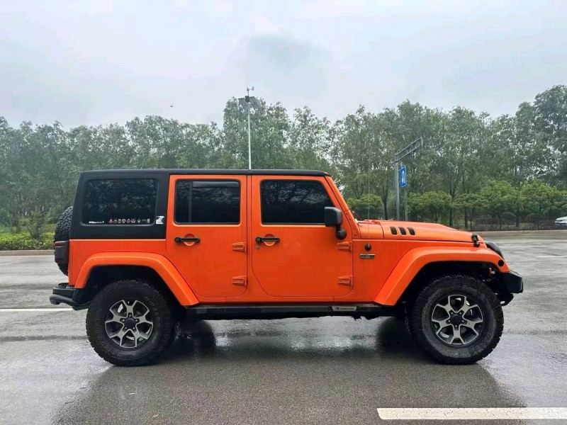 枣庄15年Jeep牧马人7