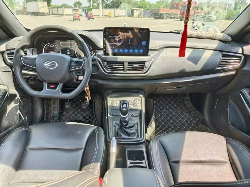 成都18年陆风逍遥6