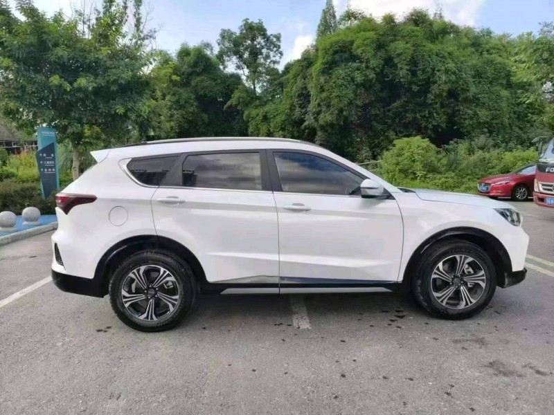 成都23年东南汽车DX88