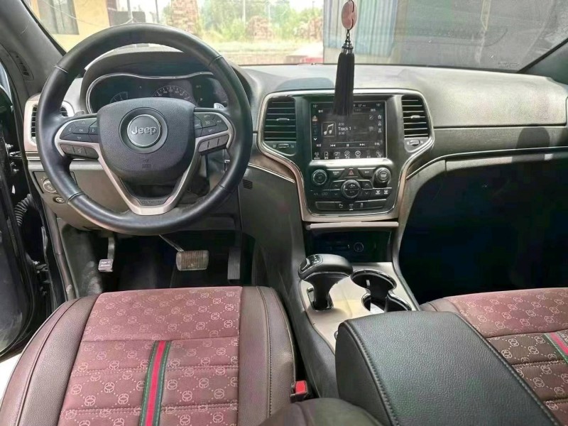 菏泽16年Jeep大切诺基9