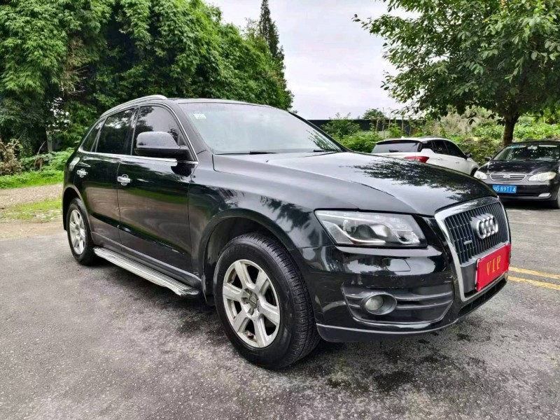 成都12年奥迪Q53