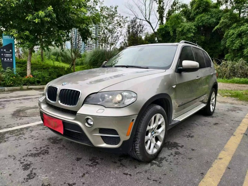 成都12年宝马X53