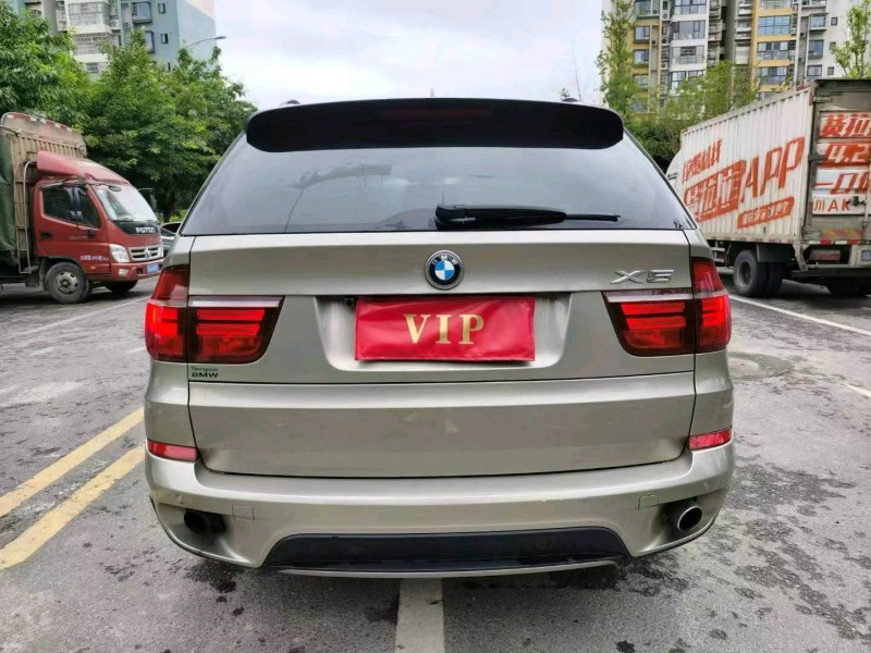 成都12年宝马X59