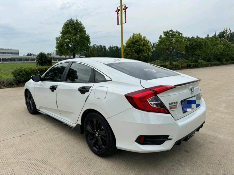 盐城22年本田思域4